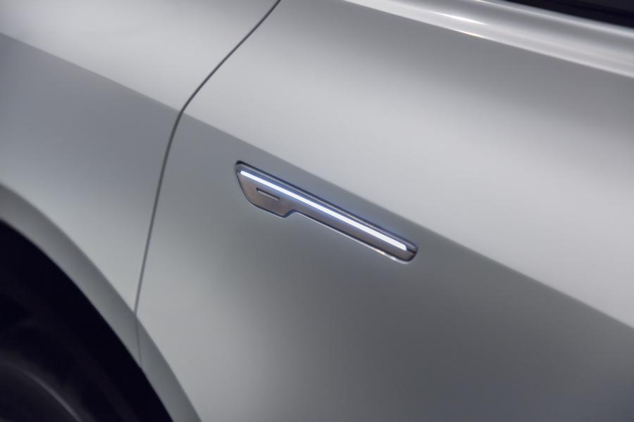 Детали экстерьера Cadillac Lyriq Show Car 2020 года  (фото 27 из 28)
